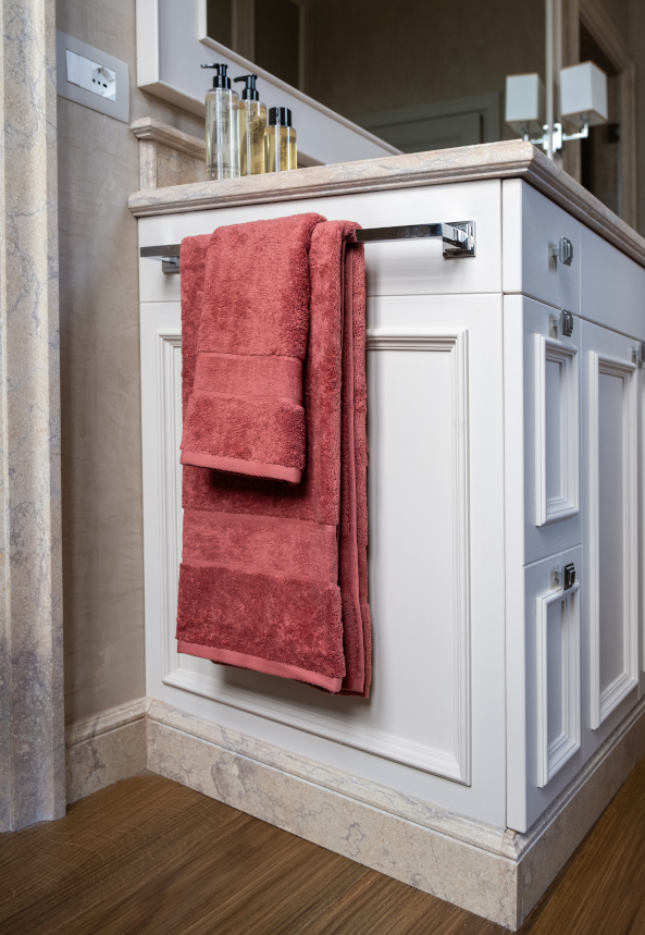 BATHROOM LINENS